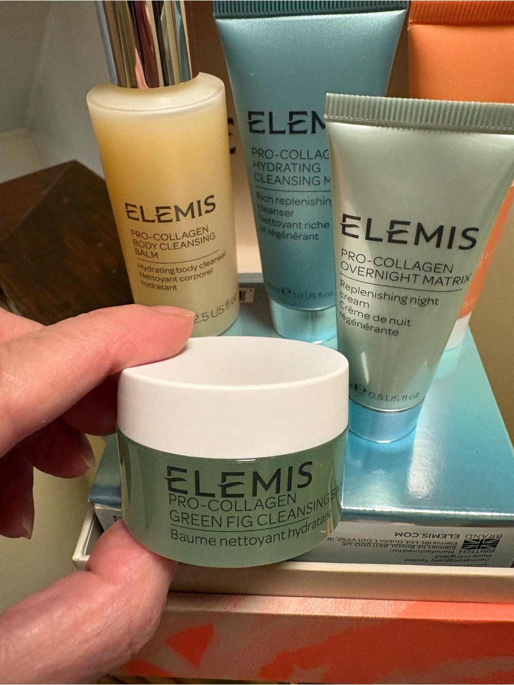 ELEMIS 5 Piece mini size skincare. - Picture 2 of 6
